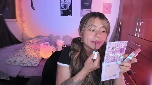 StephaniFox online show from March 2026 01:18:01 AM