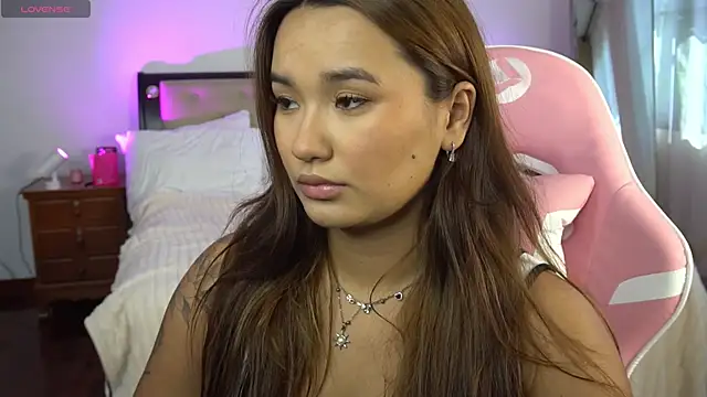 immahawaii online show from November 2025 03:23:01 AM