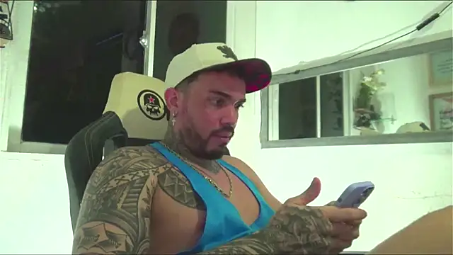 Snapshot of Angel_sex_latin chatting on December 2024 06:03:02 AM Angel sex latin online show from December 2024 06:03:02 AM