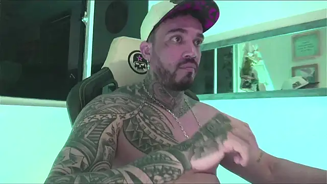 Snapshot of Angel_sex_latin chatting on December 2024 09:21:01 AM Angel sex latin online show from December 2024 09:21:01 AM