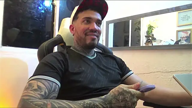 Snapshot of Angel_sex_latin chatting on January 2025 06:14:02 AM Angel sex latin online show from January 2025 06:14:02 AM