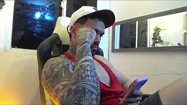 Snapshot of Angel_sex_latin chatting on January 2025 02:57:01 AM Angel sex latin online show from January 2025 02:57:01 AM