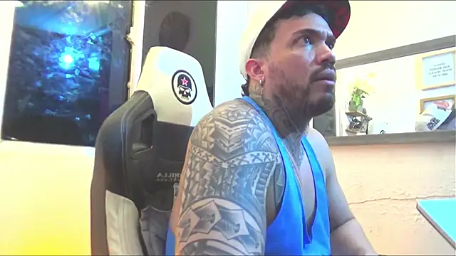 Snapshot of Angel_sex_latin chatting on January 2025 09:56:01 AM Angel sex latin online show from January 2025 09:56:01 AM