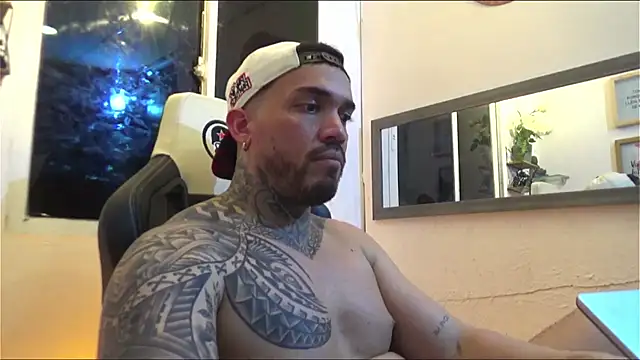 Snapshot of Angel_sex_latin chatting on January 2025 06:47:01 AM Angel sex latin online show from January 2025 06:47:01 AM