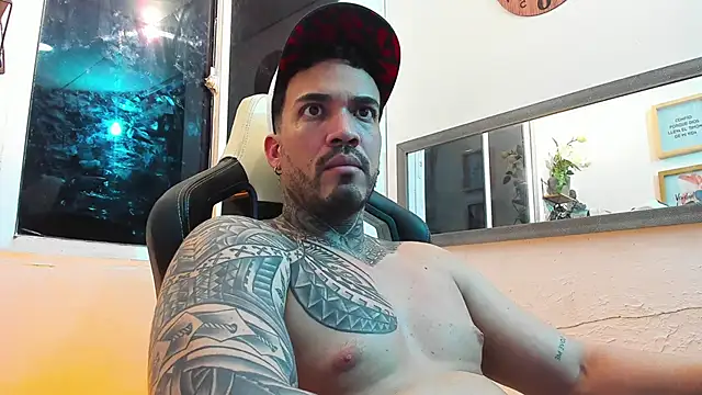 Snapshot of Angel_sex_latin chatting on January 2025 04:10:01 AM Angel sex latin online show from January 2025 04:10:01 AM