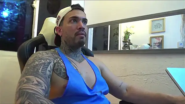 Snapshot of Angel_sex_latin chatting on January 2025 07:17:01 AM Angel sex latin online show from January 2025 07:17:01 AM