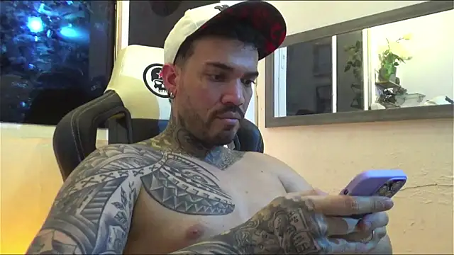 Snapshot of Angel_sex_latin chatting on January 2025 02:24:02 AM Angel sex latin online show from January 2025 02:24:02 AM