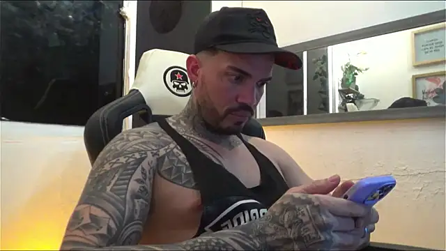 Snapshot of Angel_sex_latin chatting on January 2025 07:22:01 AM Angel sex latin online show from January 2025 07:22:01 AM