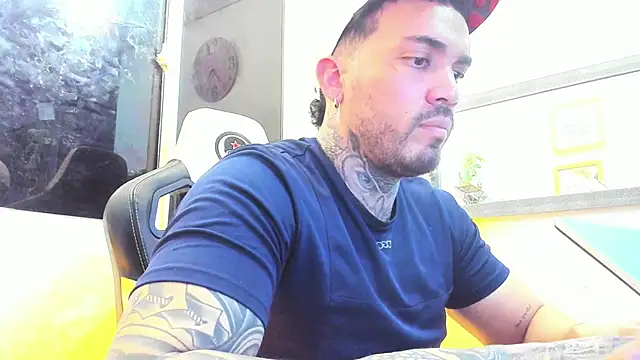 Snapshot of Angel_sex_latin chatting on February 2025 08:13:02 AM Angel sex latin online show from February 2025 08:13:02 AM