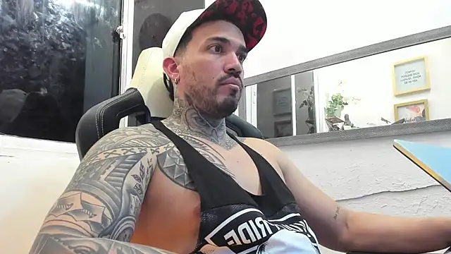 Snapshot of Angel_sex_latin chatting on February 2025 06:19:01 AM Angel sex latin online show from February 2025 06:19:01 AM