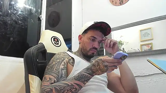 Snapshot of Angel_sex_latin chatting on February 2025 06:40:01 AM Angel sex latin online show from February 2025 06:40:01 AM