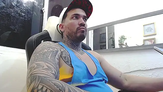 Snapshot of Angel_sex_latin chatting on February 2025 03:47:02 AM Angel sex latin online show from February 2025 03:47:02 AM