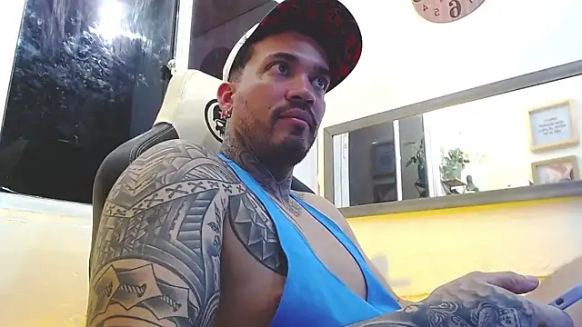 Snapshot of Angel_sex_latin chatting on February 2025 06:44:02 AM Angel sex latin online show from February 2025 06:44:02 AM