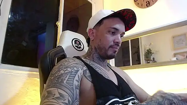 Snapshot of Angel_sex_latin chatting on February 2025 05:31:02 AM Angel sex latin online show from February 2025 05:31:02 AM