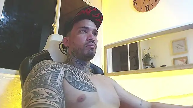 Snapshot of Angel_sex_latin chatting on February 2025 07:44:02 AM Angel sex latin online show from February 2025 07:44:02 AM