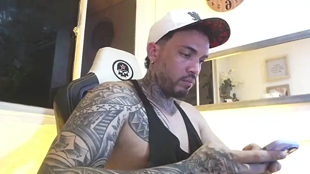 Snapshot of Angel_sex_latin chatting on February 2025 06:10:02 AM Angel sex latin online show from February 2025 06:10:02 AM