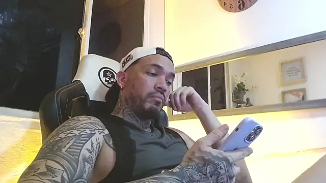 Snapshot of Angel_sex_latin chatting on March 2025 06:59:02 AM Angel sex latin online show from March 2025 06:59:02 AM