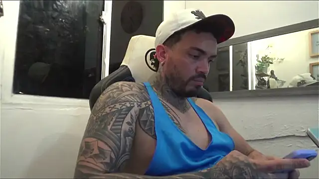 Snapshot of Angel_sex_latin chatting on March 2025 07:47:01 AM Angel sex latin online show from March 2025 07:47:01 AM