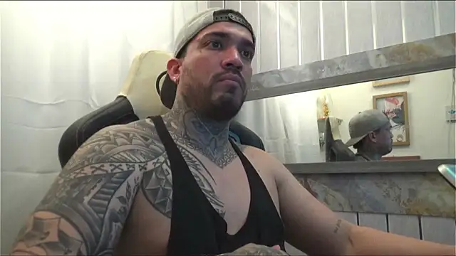 Snapshot of Angel_sex_latin chatting on October 2025 04:02:02 AM Angel sex latin online show from October 2025 04:02:02 AM