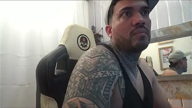 Snapshot of Angel_sex_latin chatting on October 2025 05:19:01 AM Angel sex latin online show from October 2025 05:19:01 AM