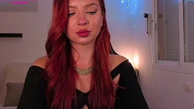 Karinchik  online show from November 2025 07:48:02 PM