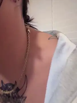 Snapshot of miacanela_xo chatting on January 2025 04:18:01 AM miacanela xo online show from January 2025 04:18:01 AM