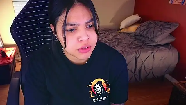 Snapshot of miacanela_xo chatting on January 2025 01:28:02 AM miacanela xo online show from January 2025 01:28:02 AM