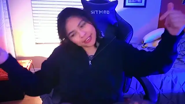 Snapshot of miacanela_xo chatting on January 2025 04:21:01 AM miacanela xo online show from January 2025 04:21:01 AM