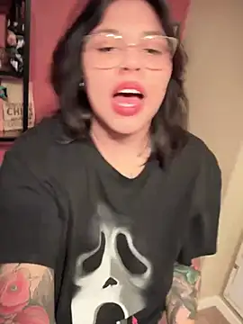 Snapshot of miacanela_xo chatting on January 2025 05:19:02 AM miacanela xo online show from January 2025 05:19:02 AM