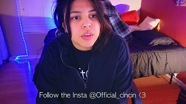 Snapshot of miacanela_xo chatting on February 2025 01:02:02 AM miacanela xo online show from February 2025 01:02:02 AM