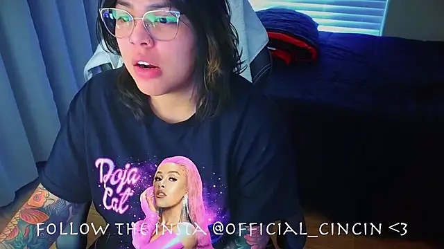 Snapshot of miacanela_xo chatting on February 2025 12:21:02 AM miacanela xo online show from February 2025 12:21:02 AM