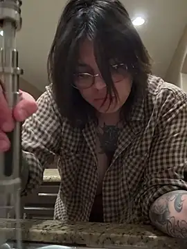 Snapshot of miacanela_xo chatting on February 2025 09:32:02 AM miacanela xo online show from February 2025 09:32:02 AM