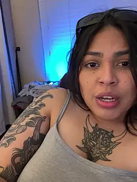 Snapshot of miacanela_xo chatting on March 2025 05:03:02 AM miacanela xo online show from March 2025 05:03:02 AM