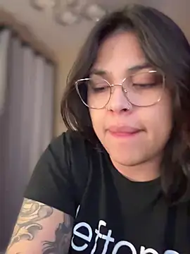 Snapshot of miacanela_xo chatting on March 2025 01:35:02 AM miacanela xo online show from March 2025 01:35:02 AM