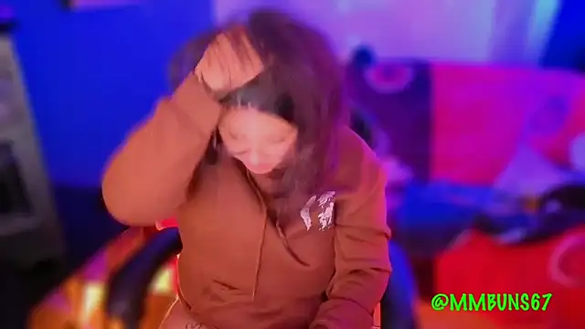 Snapshot of miacanela_xo chatting on October 2025 01:17:02 AM miacanela xo online show from October 2025 01:17:02 AM