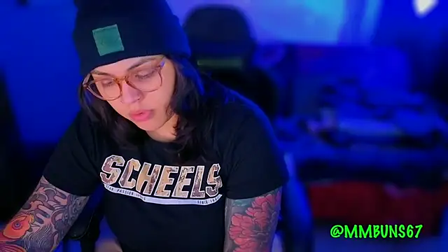 Snapshot of miacanela_xo chatting on October 2025 03:42:02 AM miacanela xo online show from October 2025 03:42:02 AM