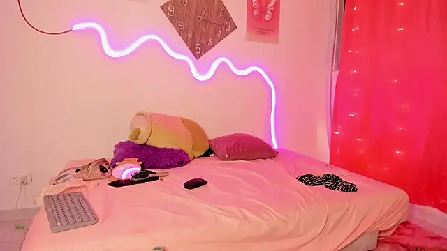 Snapshot of lilith_horny chatting on January 2025 09:02:01 AM lilith horny online show from January 2025 09:02:01 AM