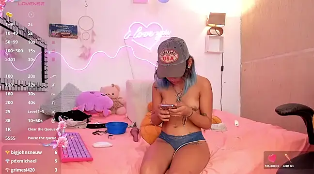 Snapshot of lilith_horny chatting on February 2025 07:19:02 PM lilith horny online show from February 2025 07:19:02 PM