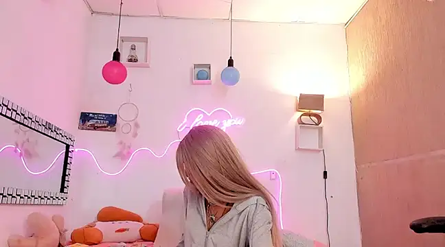 Snapshot of lilith_horny chatting on March 2025 11:25:02 AM lilith horny online show from March 2025 11:25:02 AM