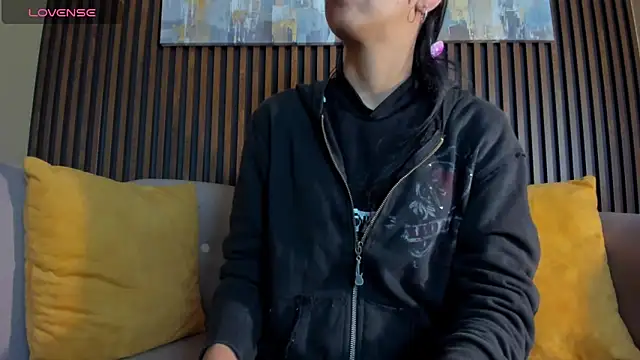 Tamaraakins online show from March 2025 12:22:01 PM