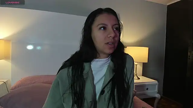 Tamaraakins online show from December 2025 12:33:02 PM