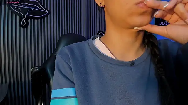 Tamaraakins online show from January 2026 12:33:02 PM