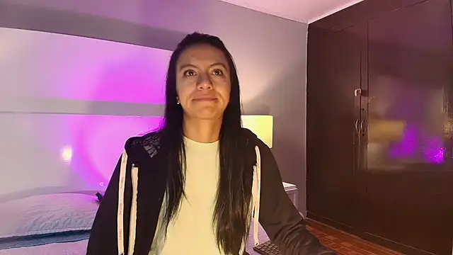 Tamaraakins online show from February 2026 12:14:01 PM