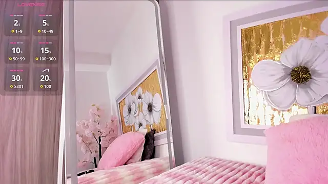 Snapshot of aaryy_ chatting on October 2025 12:30:01 PM aaryy online show from October 2025 12:30:01 PM