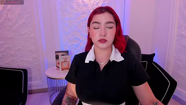 ViolettCastel online show from October 2025 06:38:02 PM