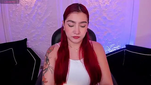 ViolettCastel online show from October 2025 07:05:01 PM