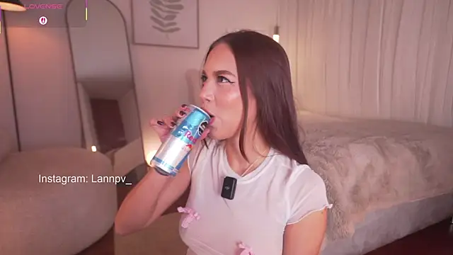 Snapshot of lanie__ chatting on January 2026 09:50:02 PM lanie online show from January 2026 09:50:02 PM