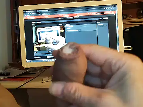 Snapshot of Sexy-boy29 chatting on December 2024 04:00:02 PM Sexy-boy29 online show from December 2024 04:00:02 PM