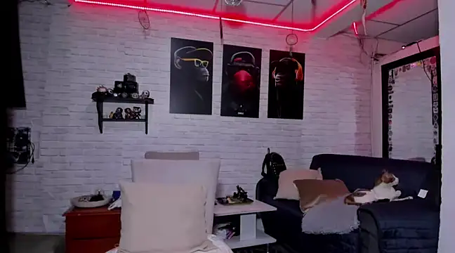 Snapshot of Kimmymadison- chatting on January 2025 05:26:02 AM Kimmymadison- online show from January 2025 05:26:02 AM