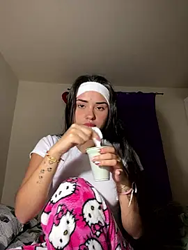 Kimmymadison- online show from January 2026 04:51:01 AM